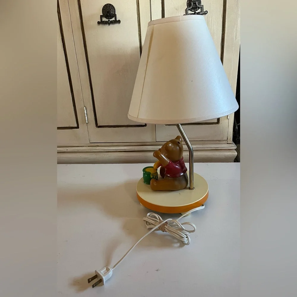 VTG ‘80’s Sears Disney Winnie The Pooh Nursery Lamp Nightlight with Hunny Pot